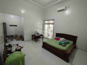 Rumah Besar Pusponjolo Siap Pakai Kinclong Tengah Kota Semarang
