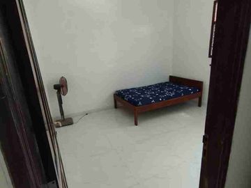 Rumah Besar Pusponjolo Siap Pakai Kinclong Tengah Kota Semarang