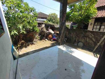 Rumah Besar Pusponjolo Siap Pakai Kinclong Tengah Kota Semarang
