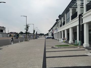 RUKO 3 LANTAI DOUBLE FACADE & BALCONY Hudson - Gading Serpong