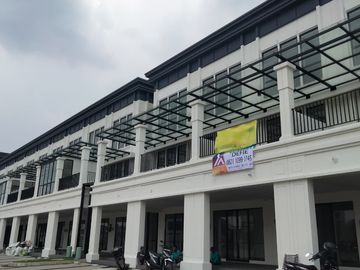 RUKO 3 LANTAI DOUBLE FACADE & BALCONY Hudson - Gading Serpong