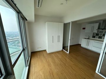 For Sale! 1 Bedroom at Acqua Private Residences in Mandaluyong City