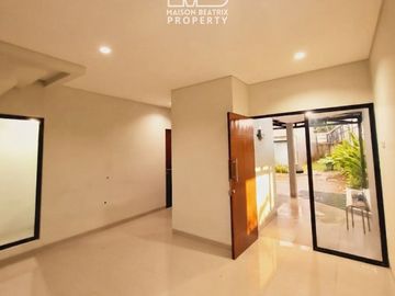 RUMAH CANTIK 2 LANTAI SIAP HUNI DI SERUA - CIPUTAT