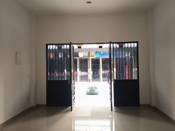 Ruko Komersial Osaka PIK 2 | LT 60 m² | LB 180 m² | Siap Usaha