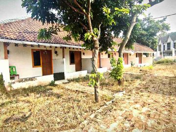 Dijual Rumah Siap Huni Halaman Luas Bonus Kontrakan di Kranggan Cibubur
