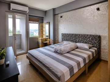 Studio Modern Green Bay Pluit Furnished Lengkap Red Vanity Design Dekat Baywalk Mall & Bandara Soekarno-Hatta