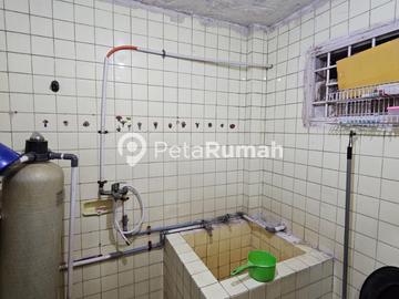 DIJUAL RUMAH JALAN YOS SUDARSO LORONG 1A - SIMPANG JALAN BAMBU - MEDAN BARAT (vincent)