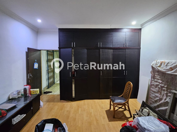 DIJUAL RUMAH JALAN YOS SUDARSO LORONG 1A - SIMPANG JALAN BAMBU - MEDAN BARAT (vincent)