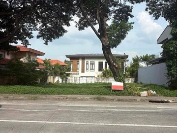 Prime lot for sale along Acacia Avenue in Ayala Alabang Village