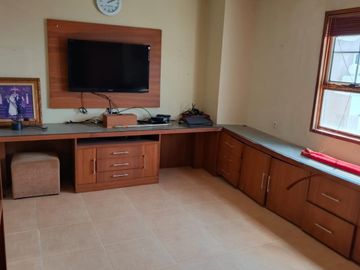 Hunian Premium Kedoya Elok Penthouse, 4 Kamar Tidur, Full Furnished, SHM