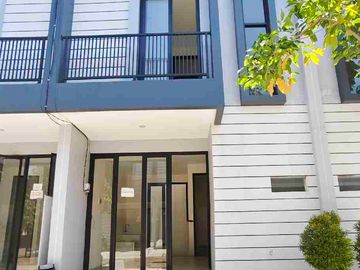 Rumah Baru 2 Lt Ready Unit Prapen Tenggilis Surabaya Dekat Ubaya & UK Petra, Polda Jatim & Kejaksaan serta Aneka Mall : Trans Icon & Royal Plaza
