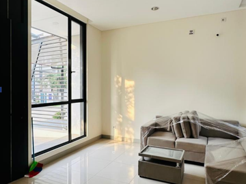 DIJUAL / DISEWAKAN Rumah Modern Cluster Sentarum Asya JGC Hunian Premium Siap Huni dengan Fitur Lengkap