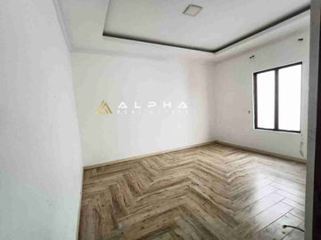 Dijual Cepat Rumah Hook 2,5 Lantai Hook di Citra Batam, Batam Center