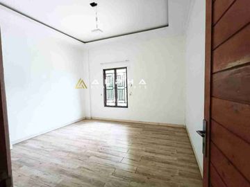 Dijual Cepat Rumah Hook 2,5 Lantai Hook di Citra Batam, Batam Center