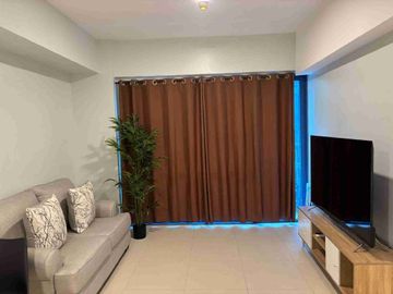 For Rent 1 Bedroom with Balcony Fully Furnished in 38 Park Cebu