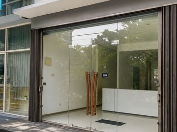 DISEWA RUKO SIAP PAKAI GANDARIA KEBAYORAN BARU JAKARTA SELATAN