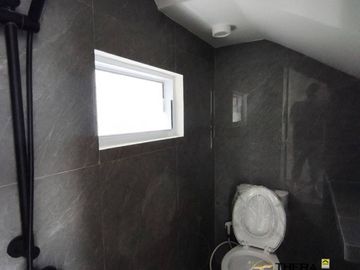 DIJUAL & DISEWAKAN Villa 2 Lantai Serenity Hillside Rosewood, Sekupang