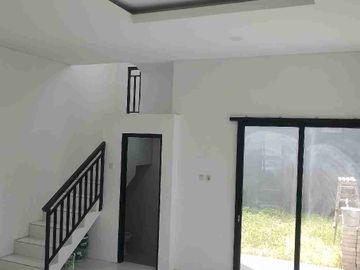 Rumah Dijual Brand New 2 Lantai di Jatiwaringin, Pondok Gede, Bekasi – SHM, Cluster One Gate, Dekat Tol Jatiwaringin