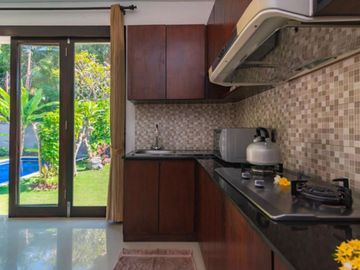 Charming Tropical 2BR Villa Near Lovina Beach, Buleleng