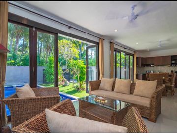 Charming Tropical 2BR Villa Near Lovina Beach, Buleleng