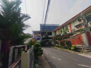 Dijual cepat rumah tua hitung tanah di jl Pangkalan Jati Cipinang Melayu , Makasar Jakarta Timur