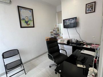 Dijual Cepat Perumahan Puri Mansion Cluster Boulevard Selatan Rumah Selesai Renovasi 3,5 Lantai Luas 8X15m2 Akses Ke Tol Jorr Kembangan Jakarta Barat