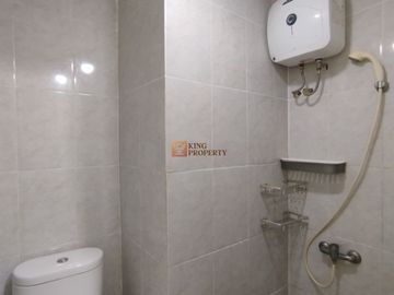 Studio Green Bay Pluit Minimalist Warm Wood Design Dekat Baywalk Mall & Trans Jakarta