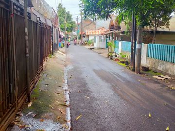 A68 Jual Rumah Baru di Kemanggisan Slipi Model American Classic
