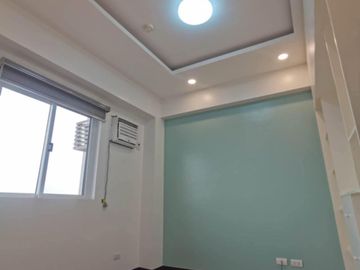 RUSH SALE | 2-BEDROOM CONDO FOR SALE AT ZINNIA TOWERS SOUTH – DMCI HOMES | QUEZON CITY
