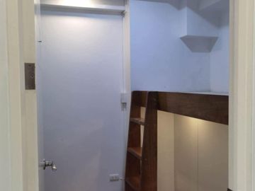 RUSH SALE | 2-BEDROOM CONDO FOR SALE AT ZINNIA TOWERS SOUTH – DMCI HOMES | QUEZON CITY