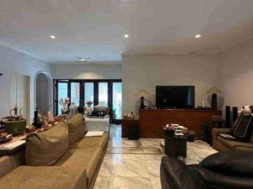 Dijual Rumah Harga terbaik di Dekat SCBD Keb Baru jaksel