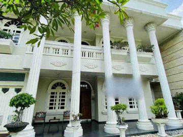 Rumah Dharmahusada Indah