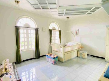Rumah Dharmahusada Indah