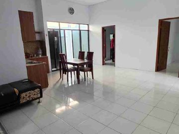 Rumah sewa di matraman deka UNJ dan green pramuka Jaktim