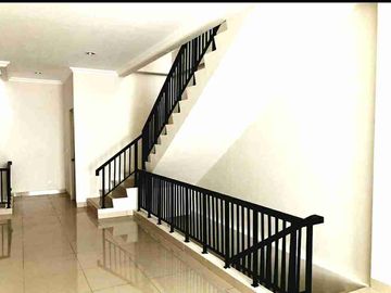 DIJUAL RUKO GREEN LAKE CITY