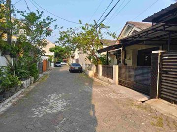 Dijual Rumah lokasi sangat strategis di bekasi Selatan