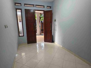 Dijual Rumah lokasi sangat strategis di bekasi Selatan