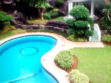 UPDATE HARGA  BEST PRICE & BEST LOCATION !!! FOR SALE RUMAH MEWAH SIAP HUNI/ SEMI FURNISH UNDER NJOP HALAMAN LUAS DI PERMATA HIJAU DUA JAKARTA SELATAN