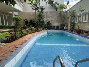 Rumah 3 Lantai di Pondok Indah Jakarta Selatan. SHM