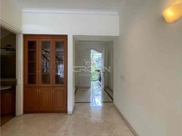Rumah 3 Lantai di Pondok Indah Jakarta Selatan. SHM
