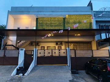 DIJUAL MURAH Rumah Kost 35 Kamar+2 Kios PENUH Di Cengkareng Jakbar/JK531