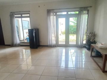 Dijual Rumah di Kota Baru Parahyangan, Bagus Luas Tatar Ratna Sasih