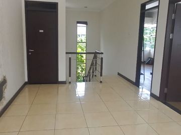 Dijual Rumah di Kota Baru Parahyangan, Bagus Luas Tatar Ratna Sasih