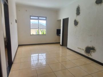 Dijual Rumah di Kota Baru Parahyangan, Bagus Luas Tatar Ratna Sasih