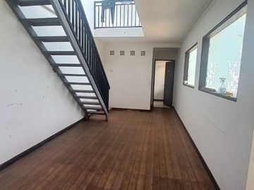 Dijual Rumah di Kota Baru Parahyangan, Bagus Luas Tatar Ratna Sasih