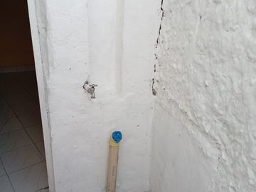 SE ARRIENDA CASA 2 ALCOBAS EN SANTANA
