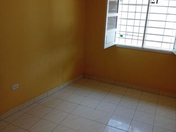 SE ARRIENDA CASA 2 ALCOBAS EN SANTANA