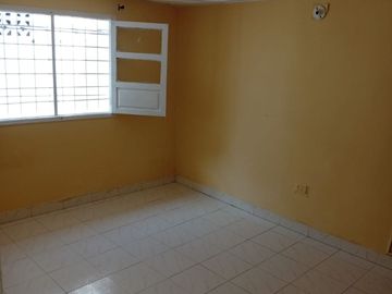 SE ARRIENDA CASA 2 ALCOBAS EN SANTANA