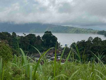 jual property tanah view danau cantik zona pink di tabanan bali