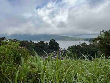 jual property tanah view danau cantik zona pink di tabanan bali